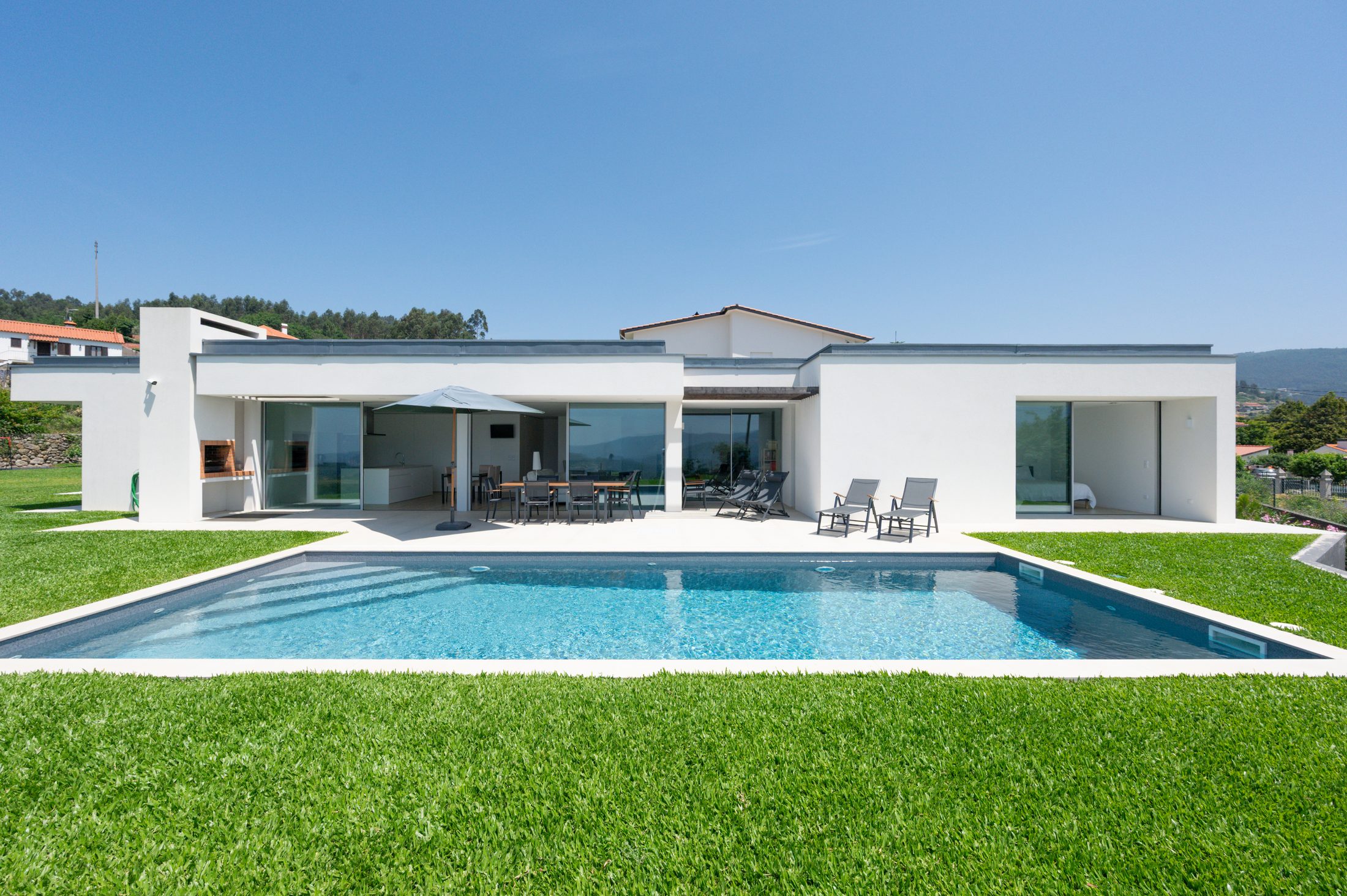 Moradia T4 de Luxo — Vale de Cambra